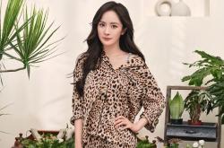 开云sport-橙衣之殇，当罗马尼亚的铁蹄踏碎郁金香，迪亚斯独舞照亮2026世界杯D组暗夜