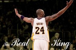 开云体育登录-蓝与红的奏鸣曲，当罗马星空点燃里昂炉火