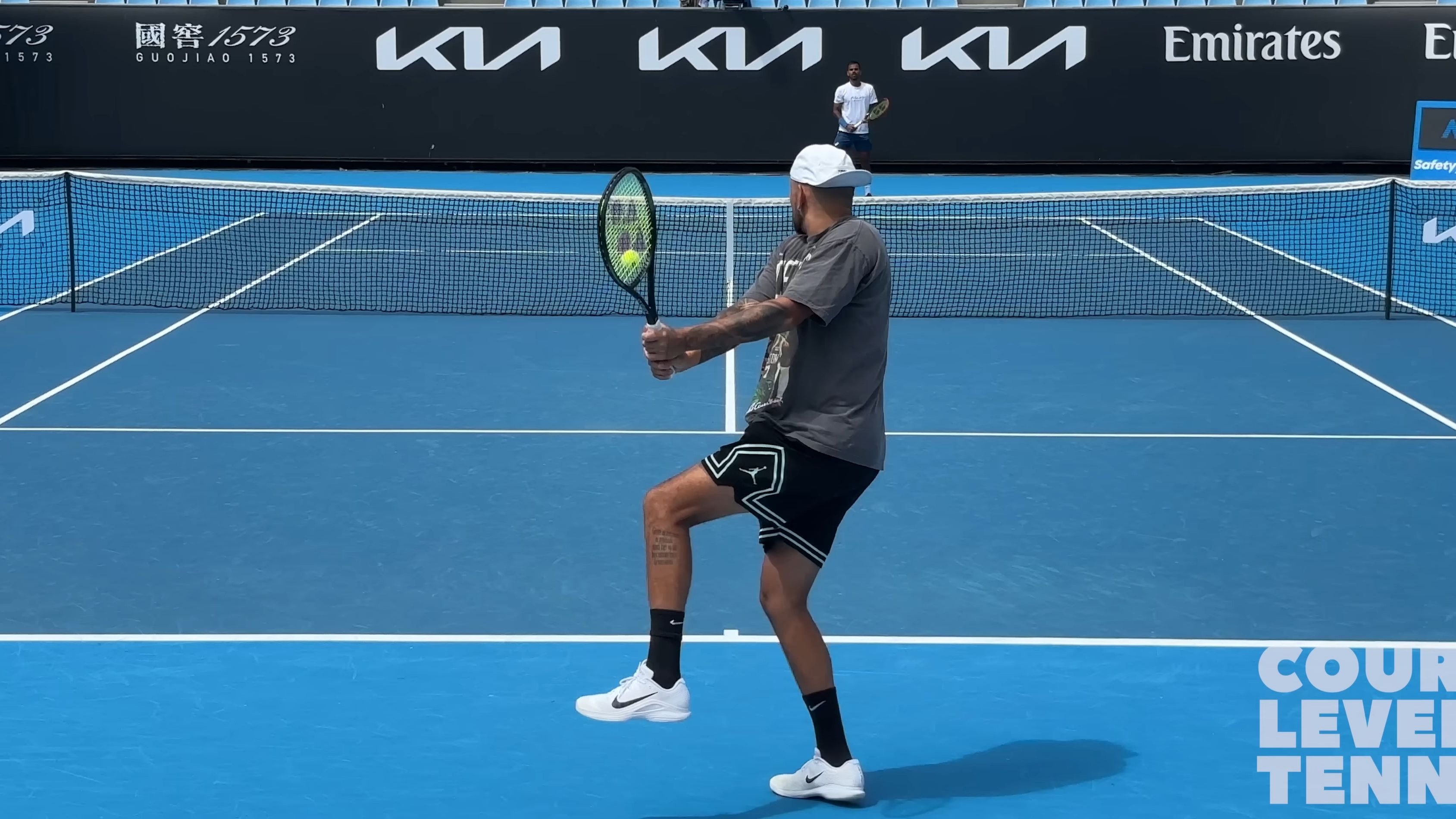 欧洲网球队强势日本网球队，克耶高斯制霸全场