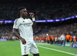 包含瑞士力克阿森纳,维尼修斯完成帽子戏法的词条 包含瑞士力克阿森纳,维尼修斯完成帽子戏法的词条