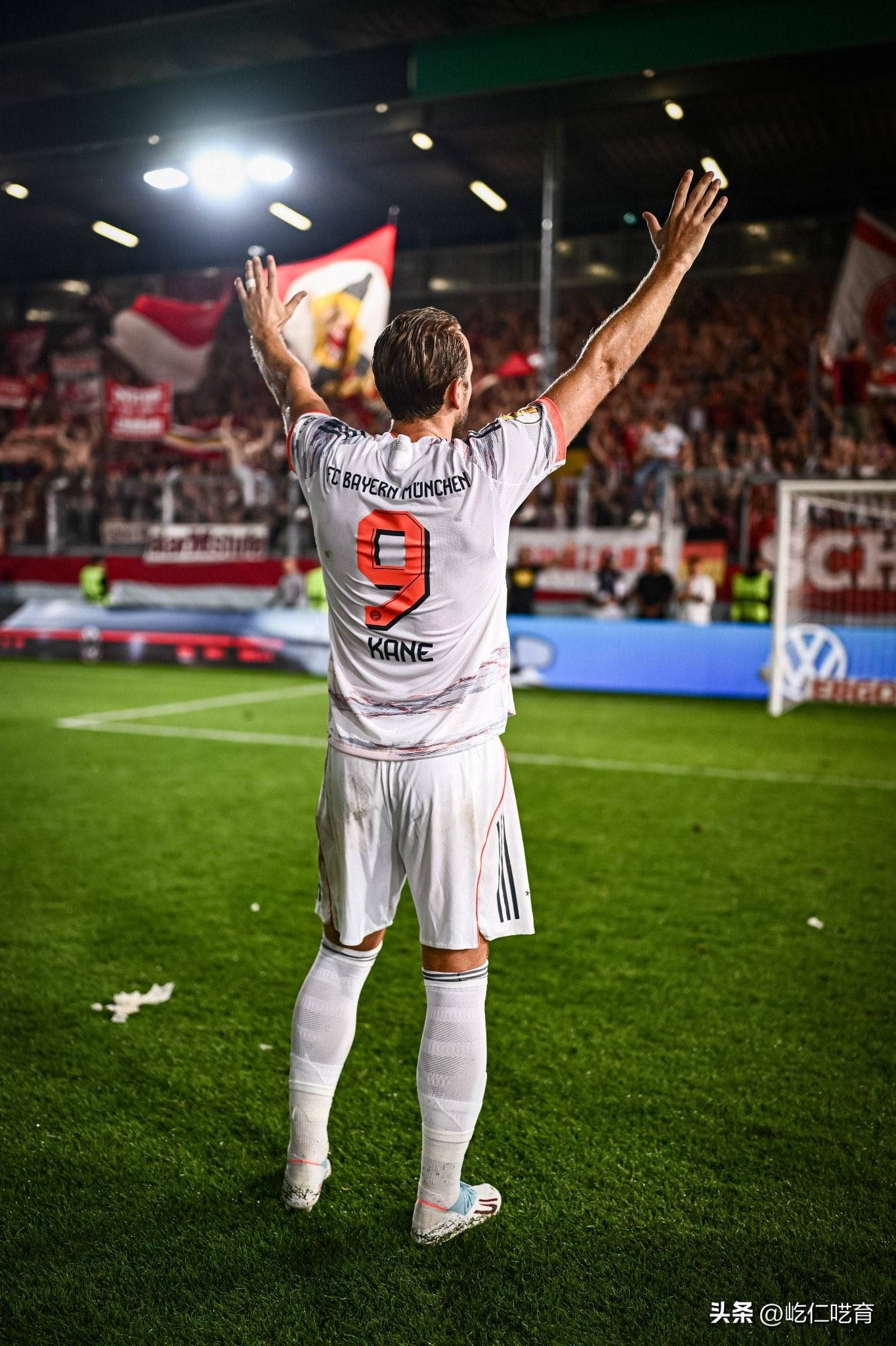 拜仁鏖战塞维利亚,萨拉赫绝境逆转 拜仁鏖战塞维利亚,萨拉赫绝境逆转