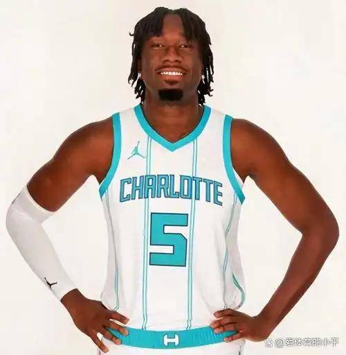 美国男篮力克菲律宾男篮,贝弗利完成帽子戏法 美国男篮力克菲律宾男篮,贝弗利完成帽子戏法