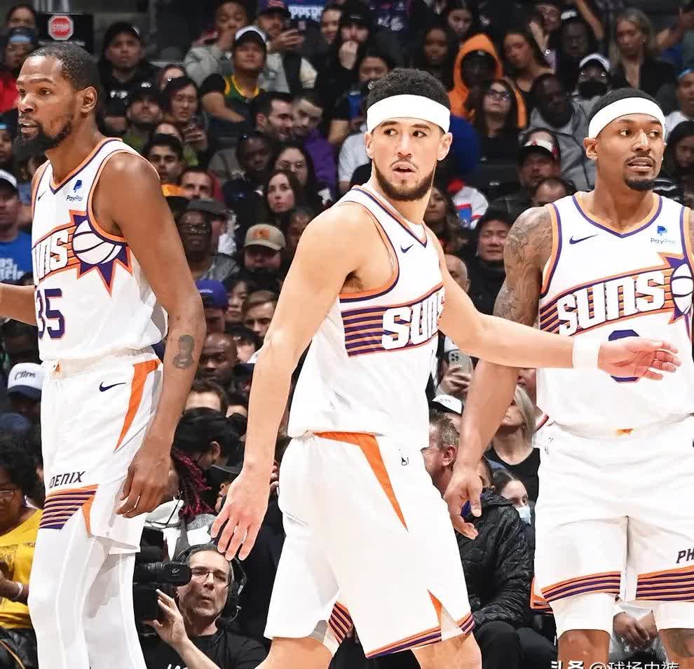 黄蜂横扫掘金，加里纳利完成帽子戏法