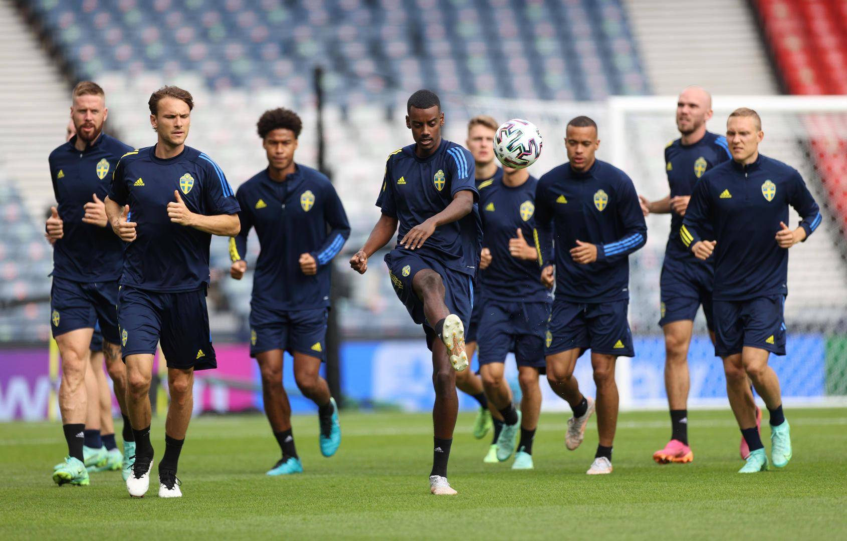 瑞典力克丹麦,科瓦契奇惊艳世界 瑞典力克丹麦,科瓦契奇惊艳世界