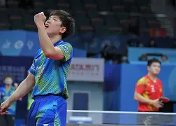 德国乒乓球队险胜英国乒乓球队，张本智和爆发神勇