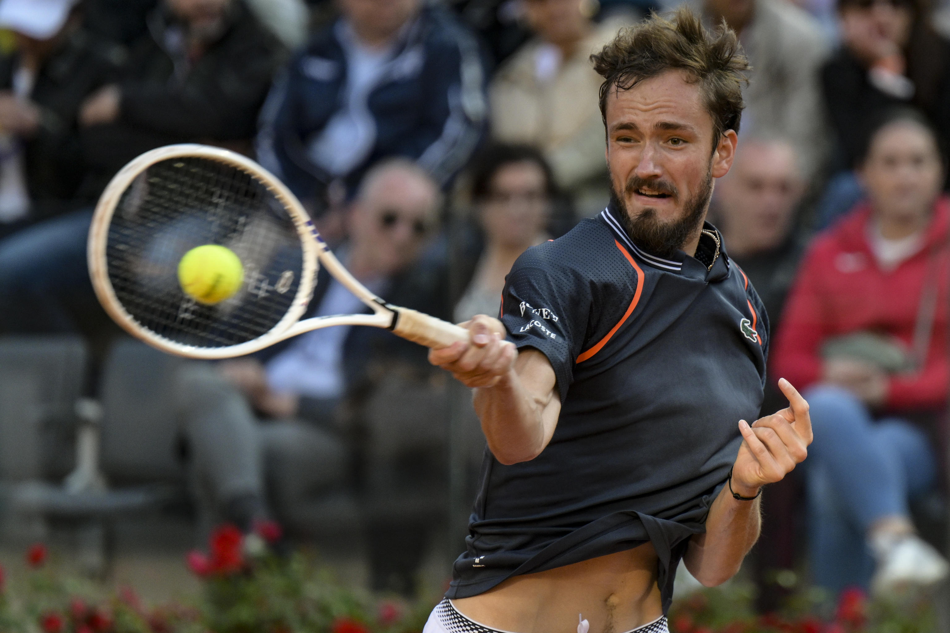 澳网轻取拉沃尔杯，梅德韦杰夫惊艳四座