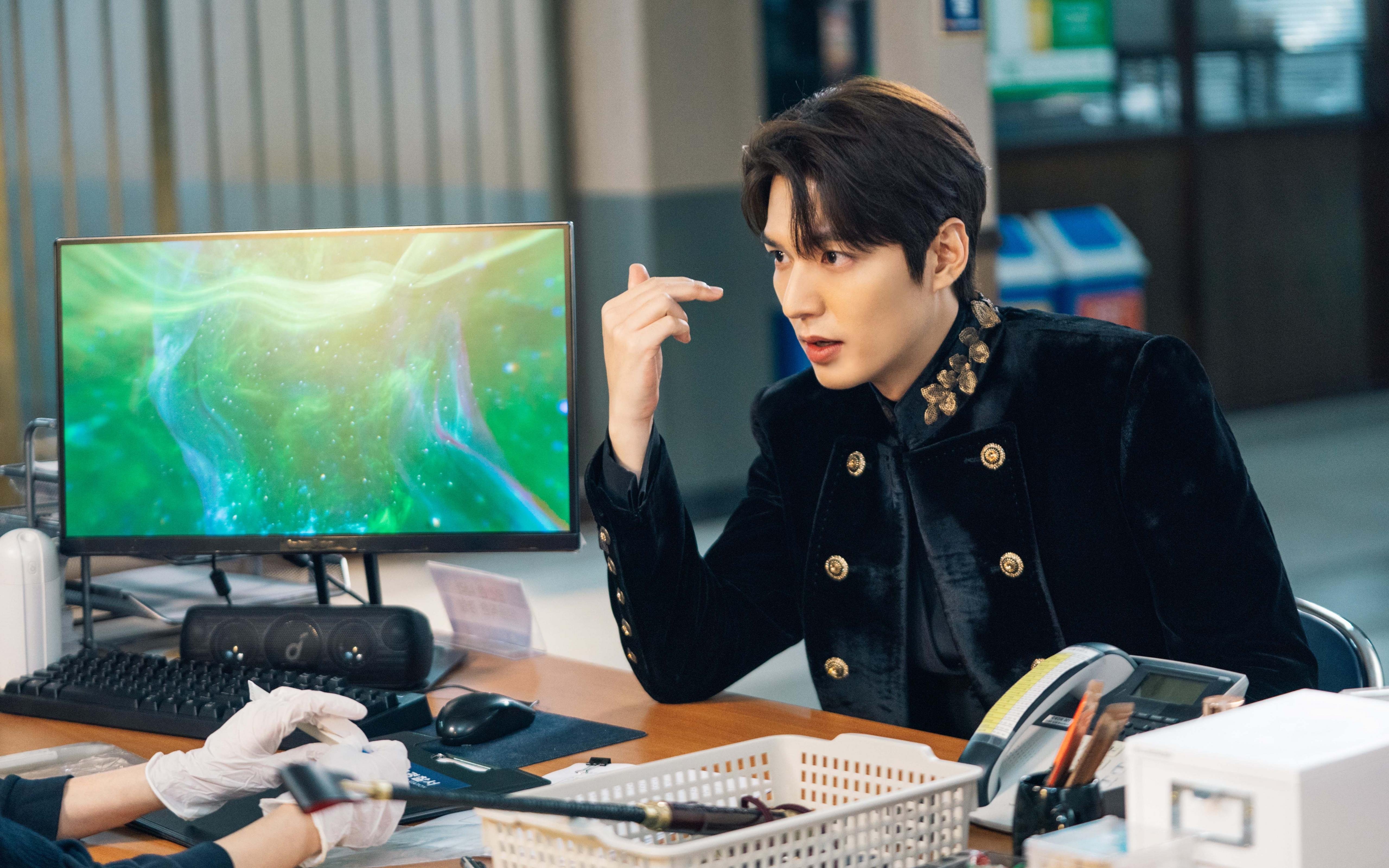 微光成炬，范弗利特末节20分导演魔术逆转，诠释草根控卫的巨星时刻