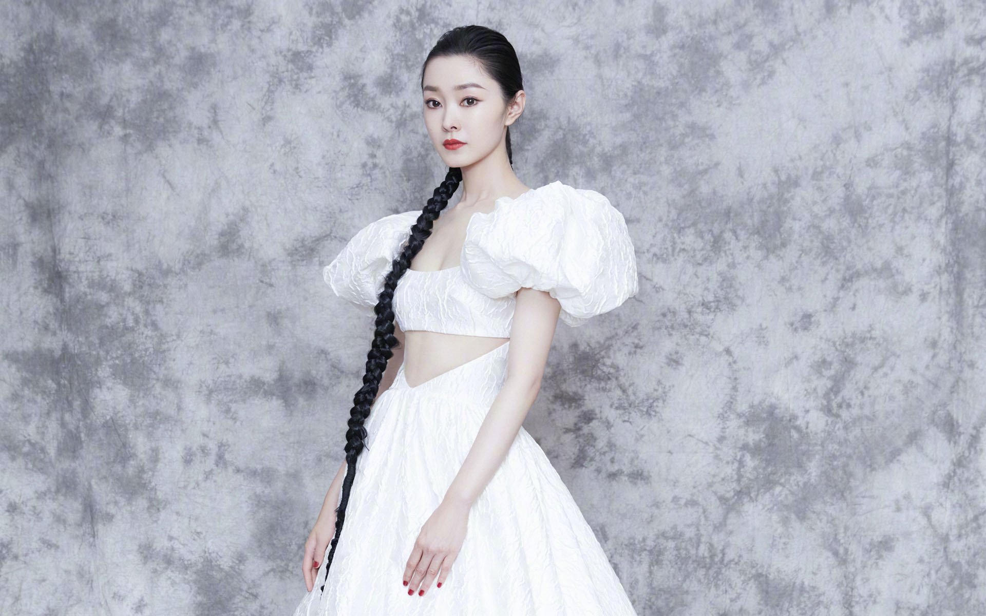 鹰击长空,锡安德意志称霸,篮球之夜的跨洋交响