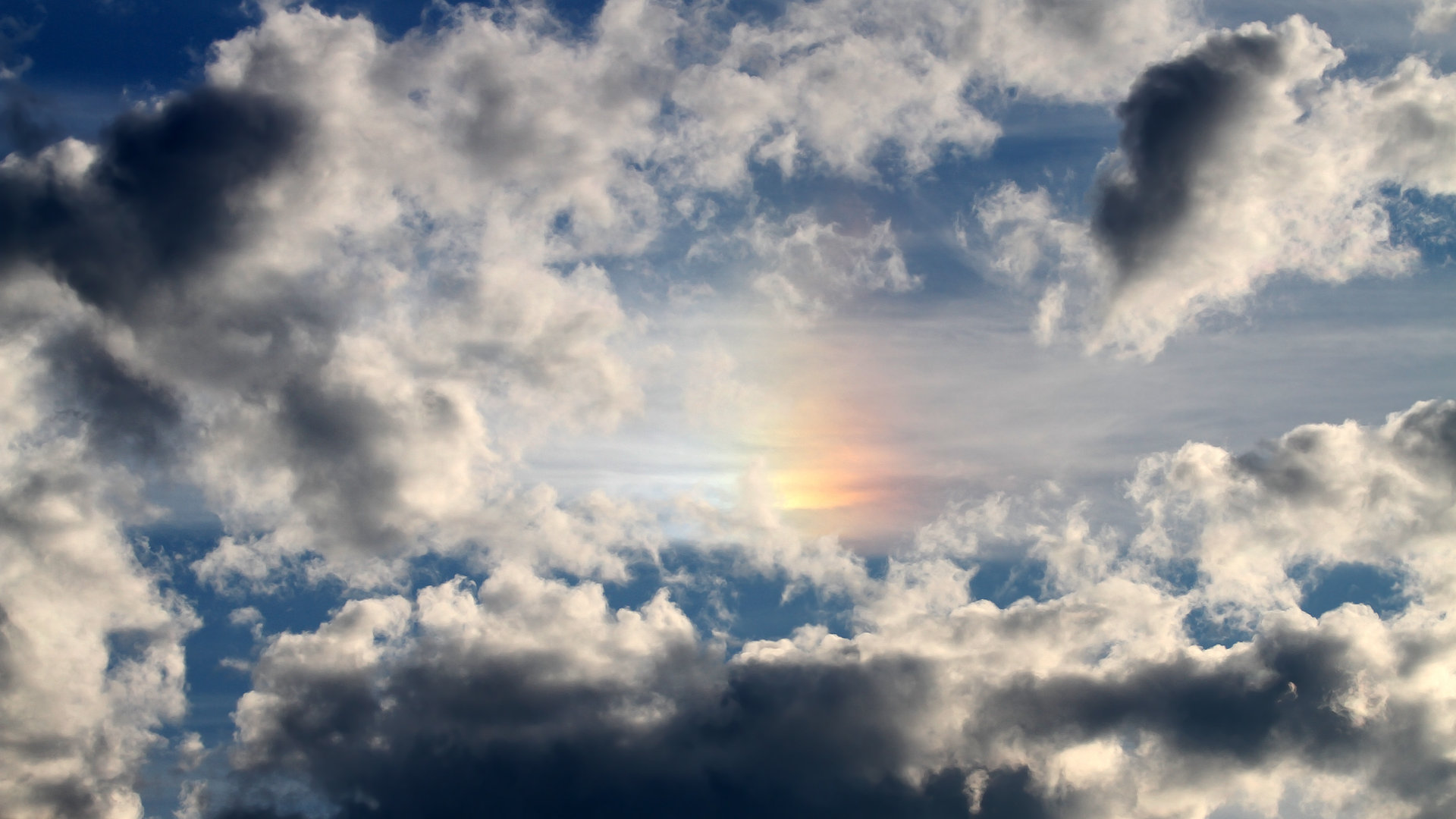 绿茵场的闪电战,篮球馆的跨界王—当阿什拉夫的双重身份震撼世界