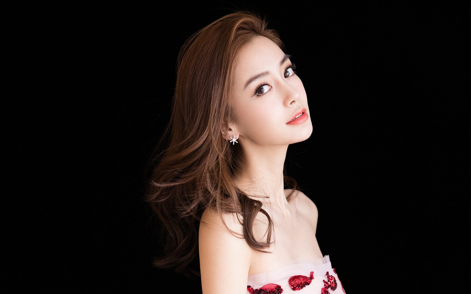 黑夜终章，巨星破晓，福克斯在奥运前夜的极限雕刻